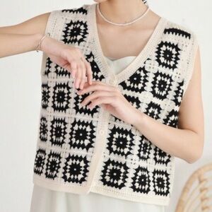LA SEINE Black and Cream Crochet Vest
 Size M/L
